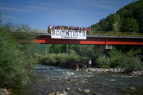 In 2023, nearly 70 scientists from 17 countries participated in the NSW 23. About 40 journalists, activists and artists joined them.